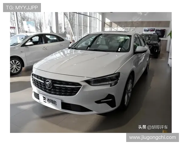 2.0T+9AT开着带劲，内部空间很舒适，实拍别克君威