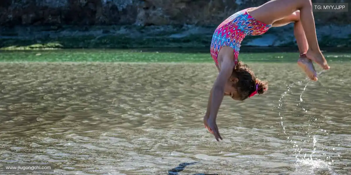 ⚡️ 实时比分，掌握赛事脉搏！